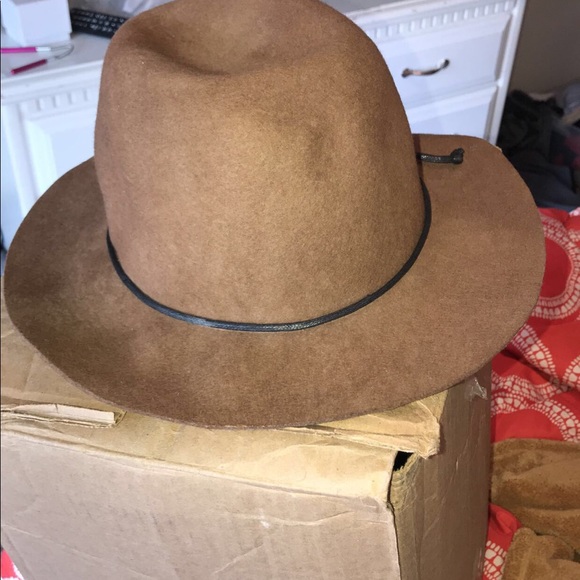 Hat - Picture 2 of 3